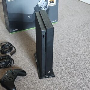 Xbox one x  1tb